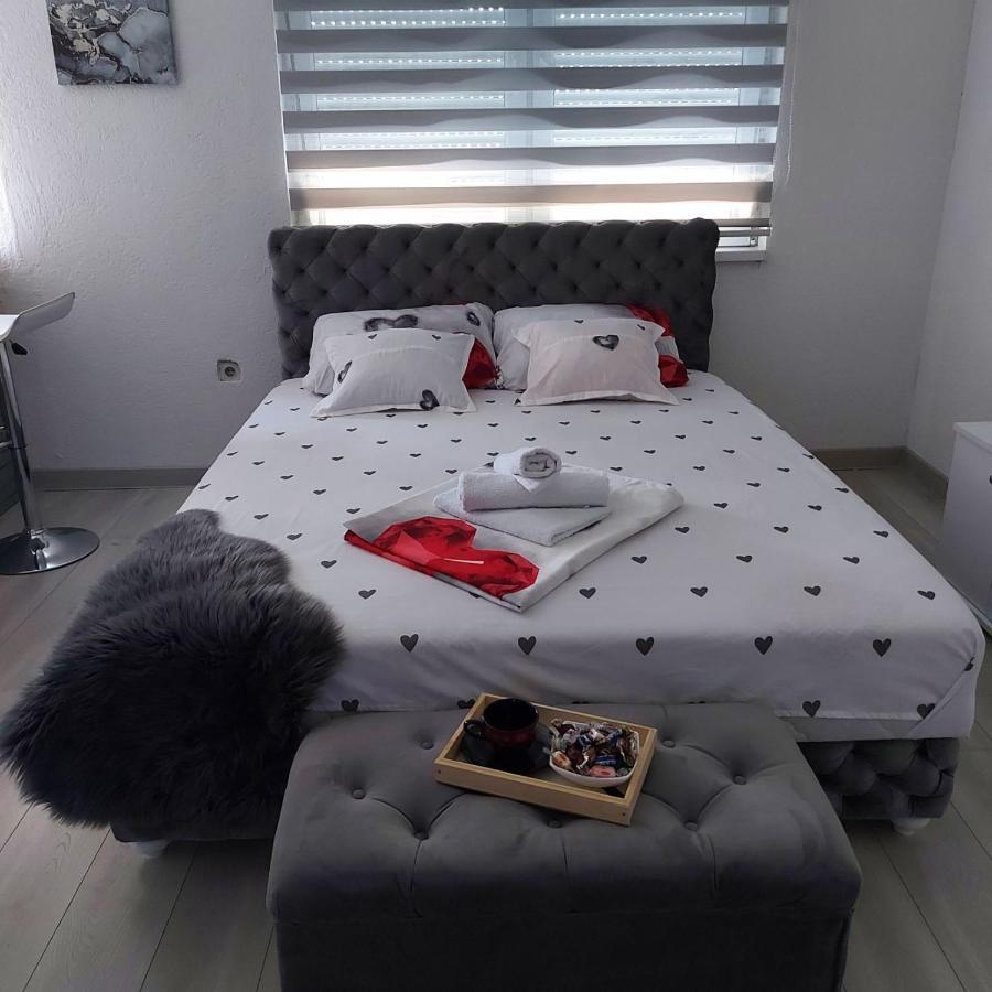 Apartman U Centru Šid Exterior foto